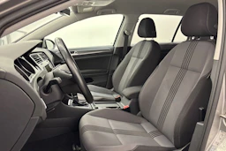 harmaa Volkswagen Golf 2017 kuva 11.