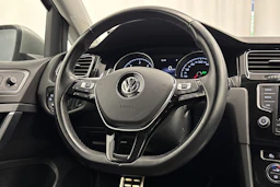 harmaa Volkswagen Golf 2017 kuva 12.
