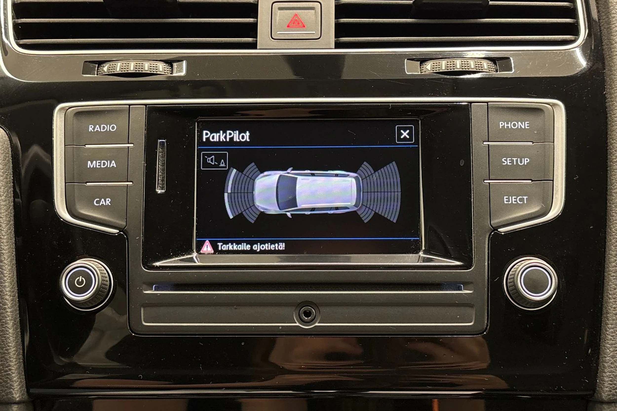 harmaa Volkswagen Golf 2017 kuva 16.