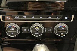 harmaa Volkswagen Golf 2017 kuva 18.