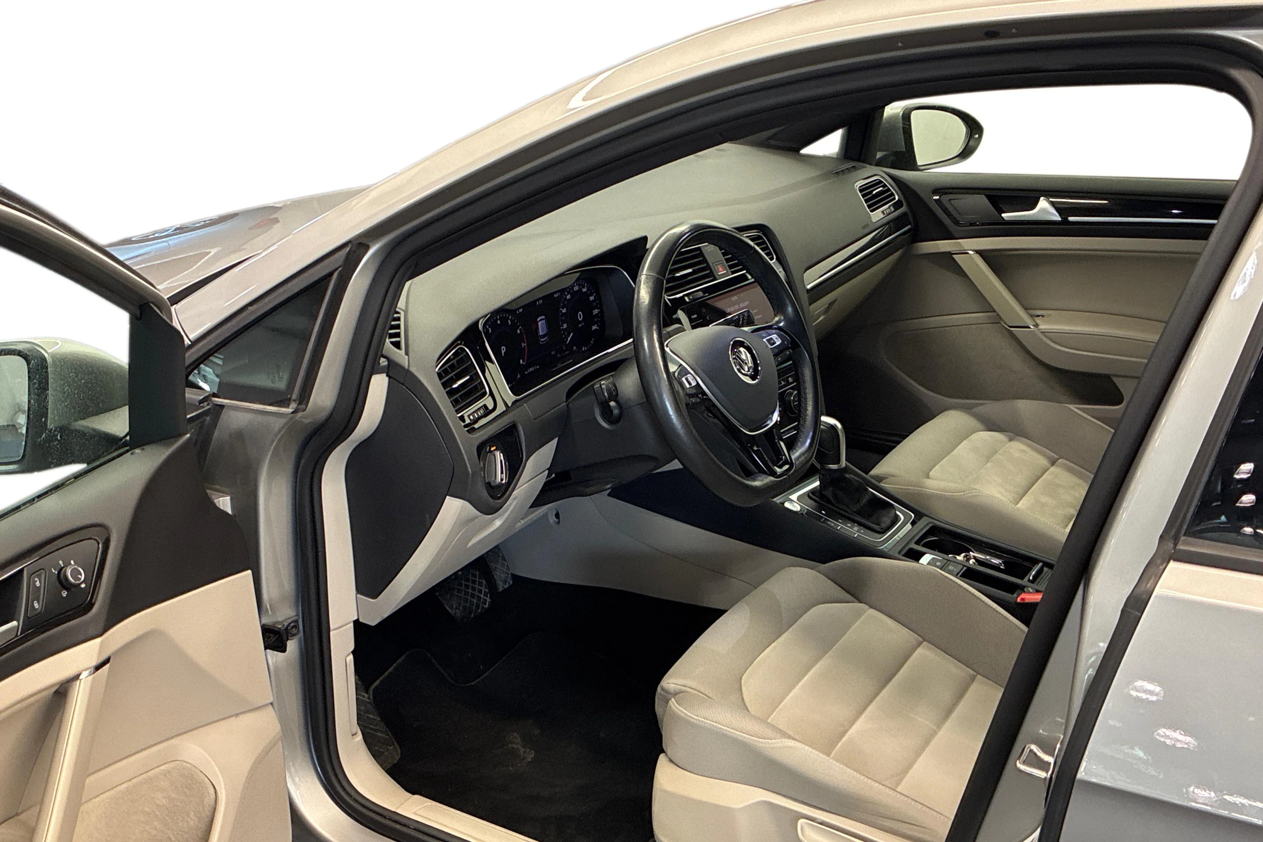 met. harmaa Volkswagen Golf 2017 kuva 8.