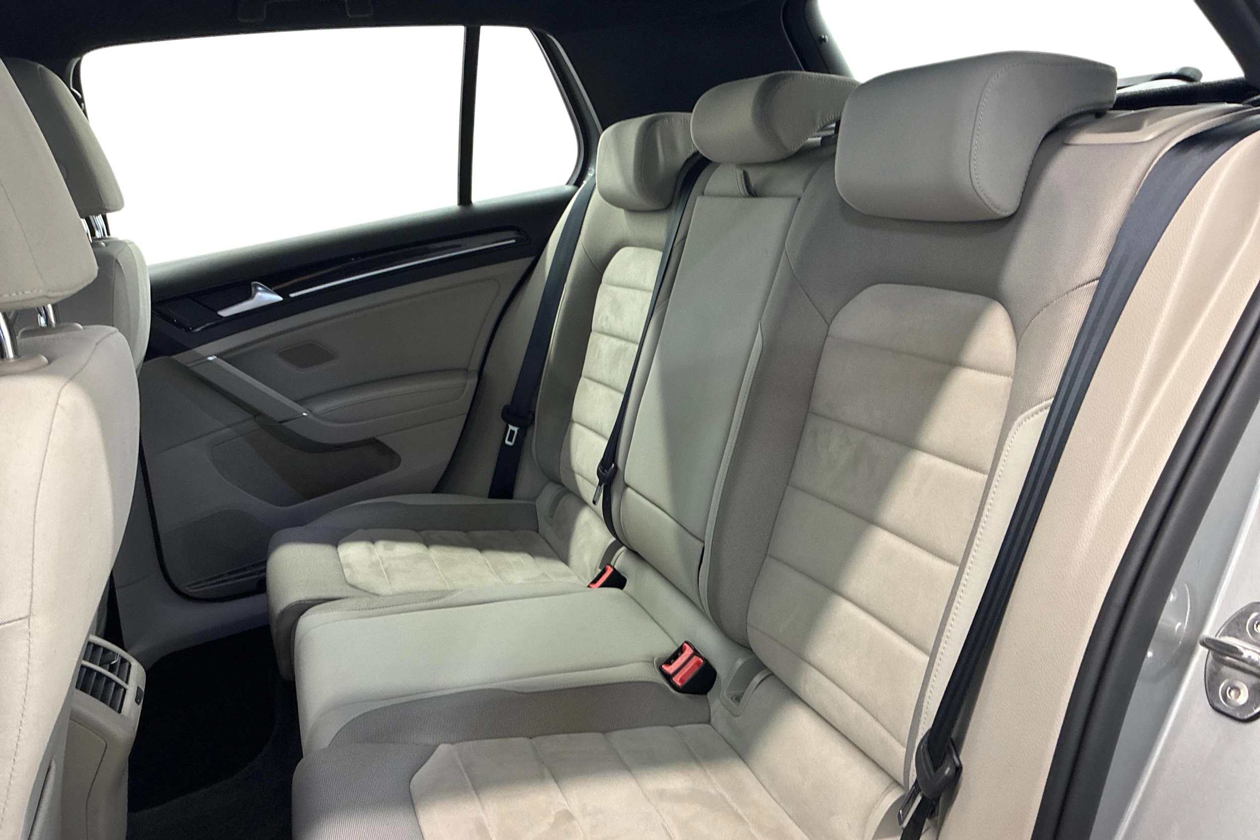 met. harmaa Volkswagen Golf 2017 kuva 11.