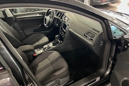 harmaa Volkswagen Golf 2017 kuva 16.