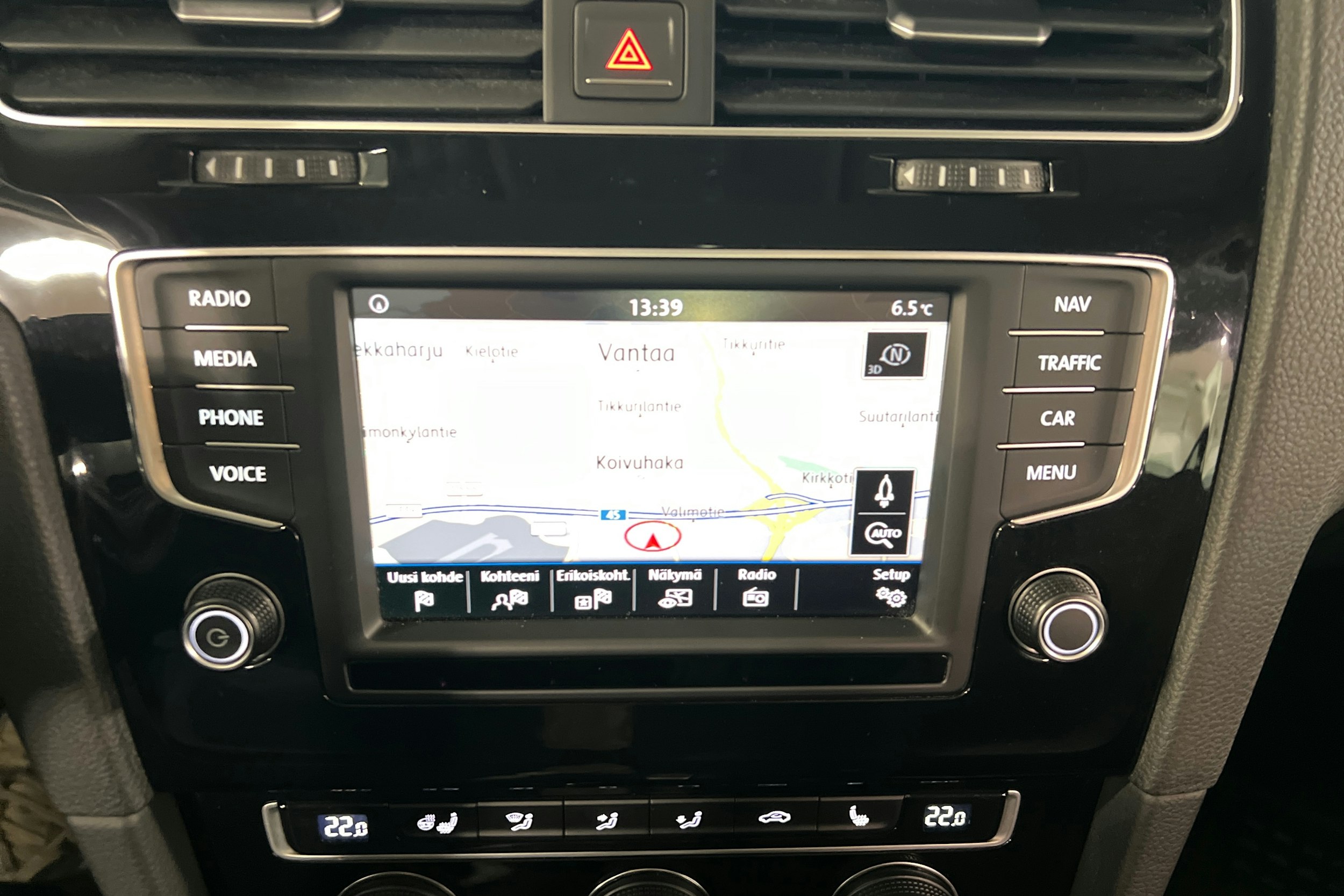 harmaa Volkswagen Golf 2017 kuva 21.