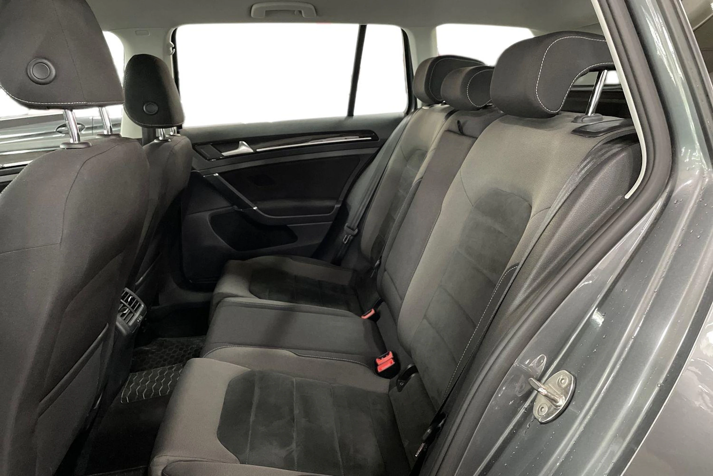 harmaa Volkswagen Golf 2018 kuva 8.