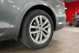 harmaa Volkswagen Golf 2018 kuva 10.