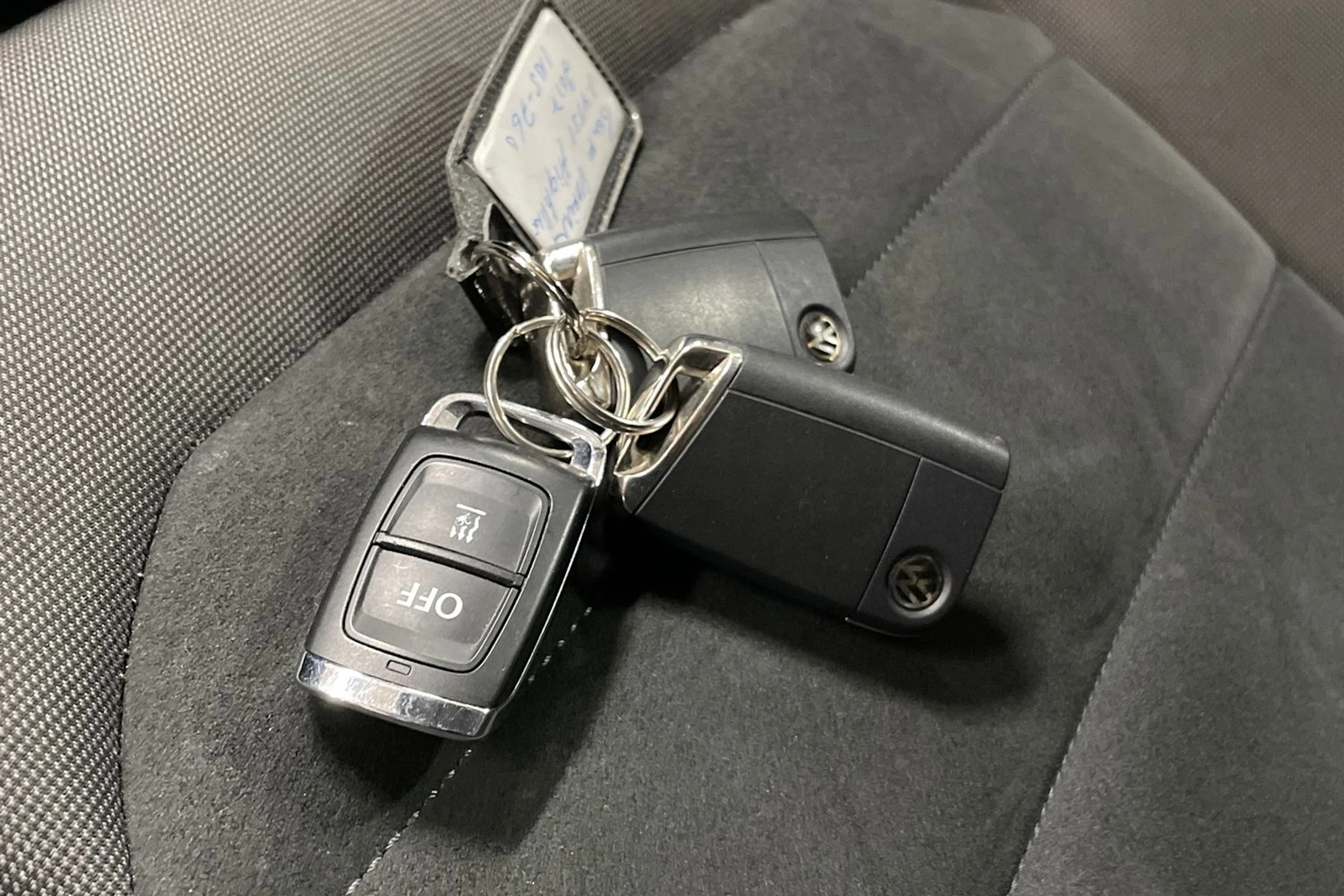 harmaa Volkswagen Golf 2018 kuva 17.