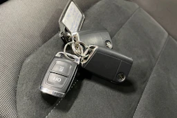 harmaa Volkswagen Golf 2018 kuva 17.
