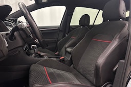 musta Volkswagen Golf 2017 kuva 13.