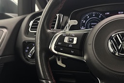 musta Volkswagen Golf 2017 kuva 16.