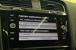 musta Volkswagen Golf 2017 kuva 30.