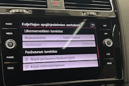 musta Volkswagen Golf 2017 kuva 31.