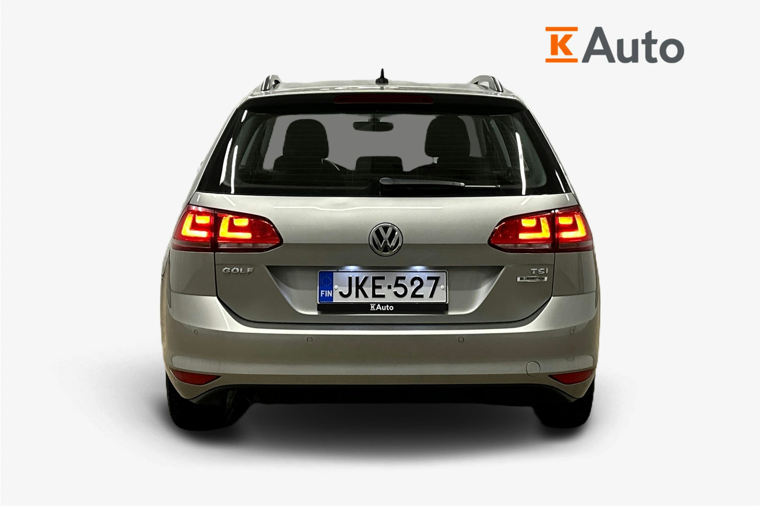 harmaa Volkswagen Golf 2017 kuva 3.