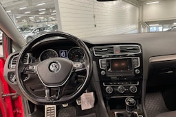 punainen Volkswagen Golf 2017 kuva 7.