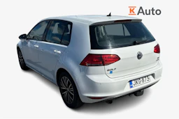 valkoinen Volkswagen Golf 2017 kuva 2.