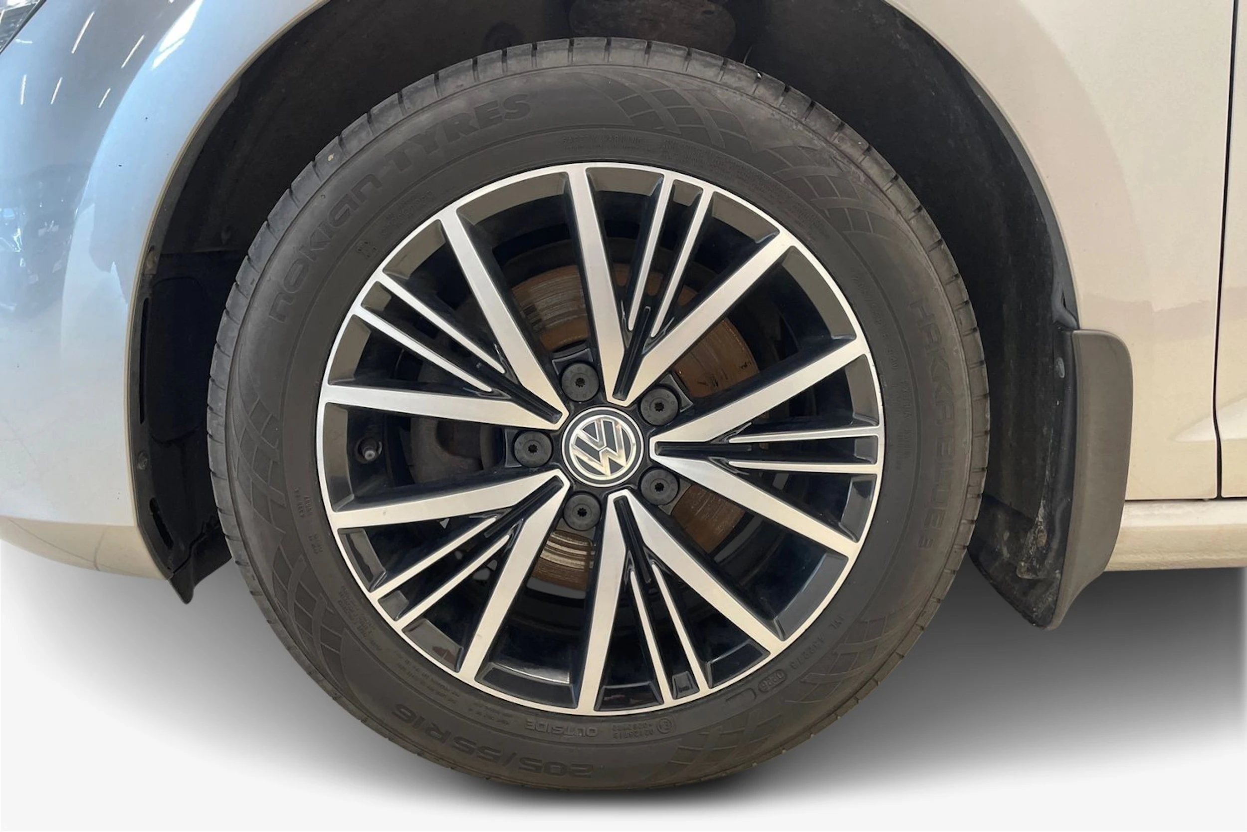 Harmaa Volkswagen GOLF 2017 kuva 9.