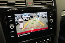 punainen Volkswagen Golf 2018 kuva 19.