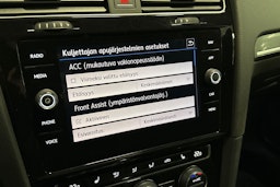 punainen Volkswagen Golf 2018 kuva 22.