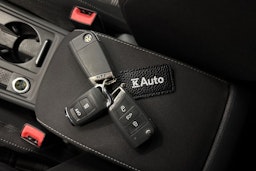 punainen Volkswagen Golf 2018 kuva 27.