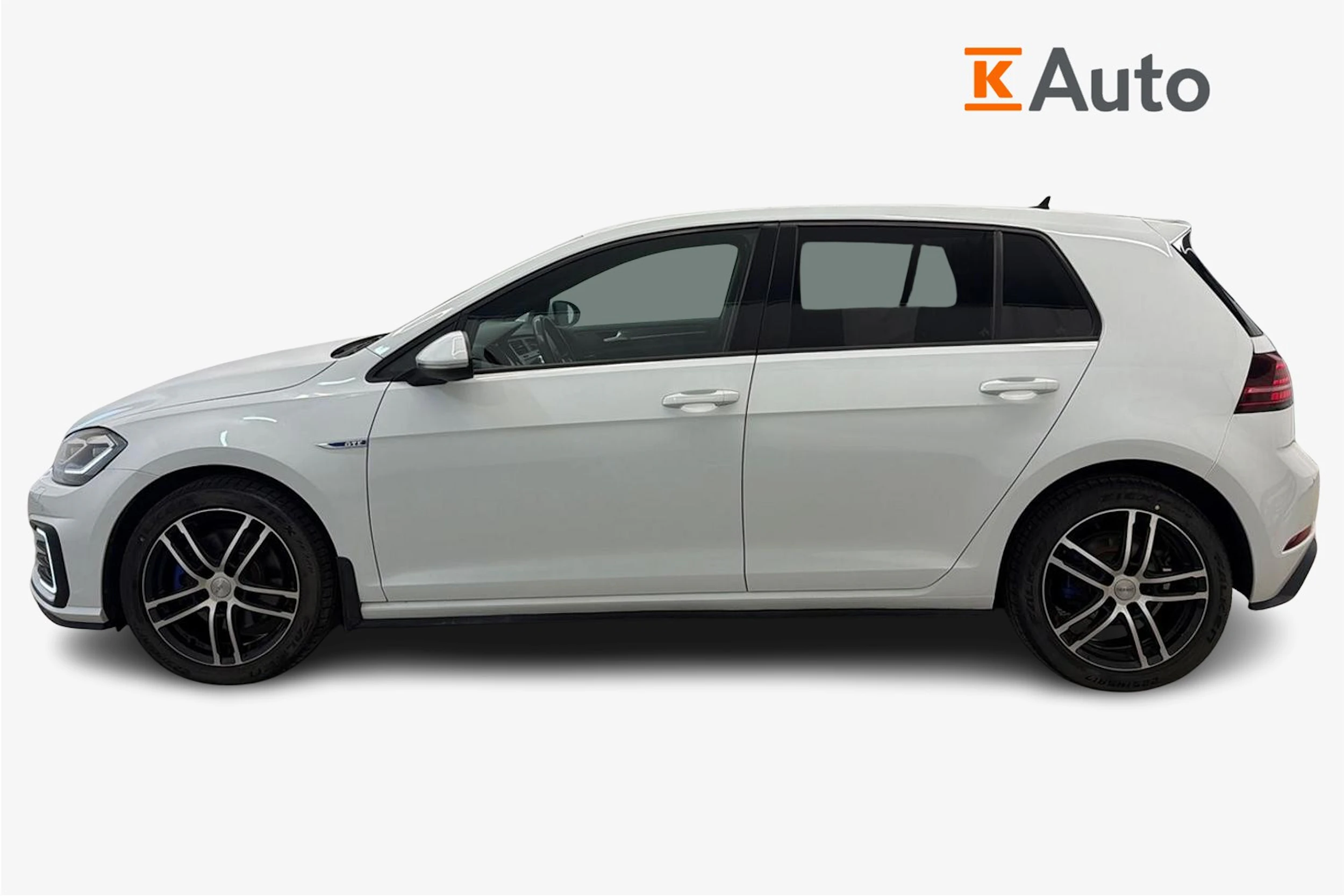Valkoinen Volkswagen GOLF 2017 kuva 5.