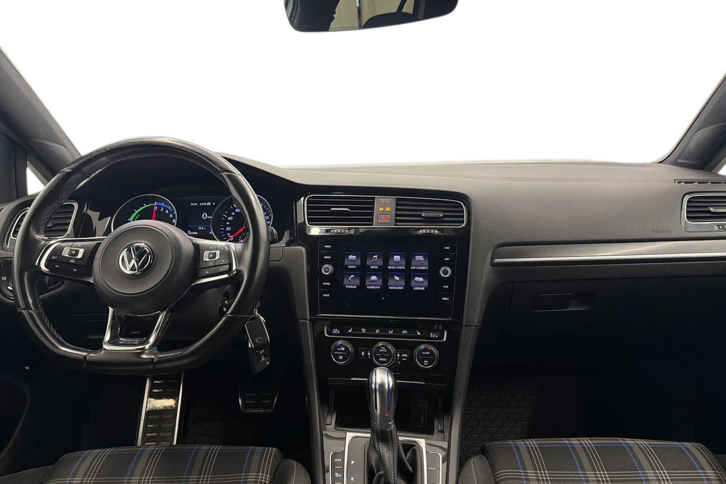 Valkoinen Volkswagen GOLF 2017 kuva 7.