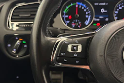 Valkoinen Volkswagen GOLF 2017 kuva 15.