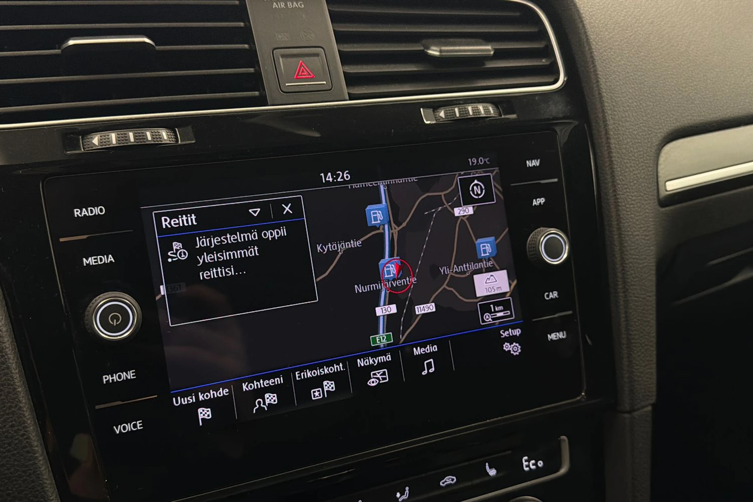Valkoinen Volkswagen GOLF 2017 kuva 20.