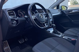 Valkoinen Volkswagen GOLF 2017 kuva 14.