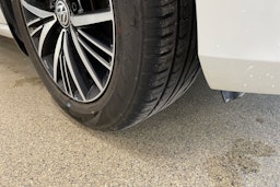 Valkoinen Volkswagen GOLF 2017 kuva 18.