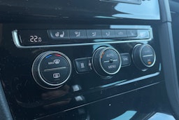 Valkoinen Volkswagen GOLF 2017 kuva 22.