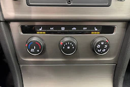 Musta Volkswagen GOLF 2017 kuva 17.