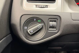 Musta Volkswagen GOLF 2017 kuva 18.