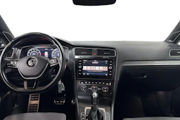 punainen Volkswagen Golf 2017 kuva 11.
