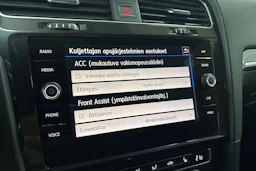 punainen Volkswagen Golf 2017 kuva 21.