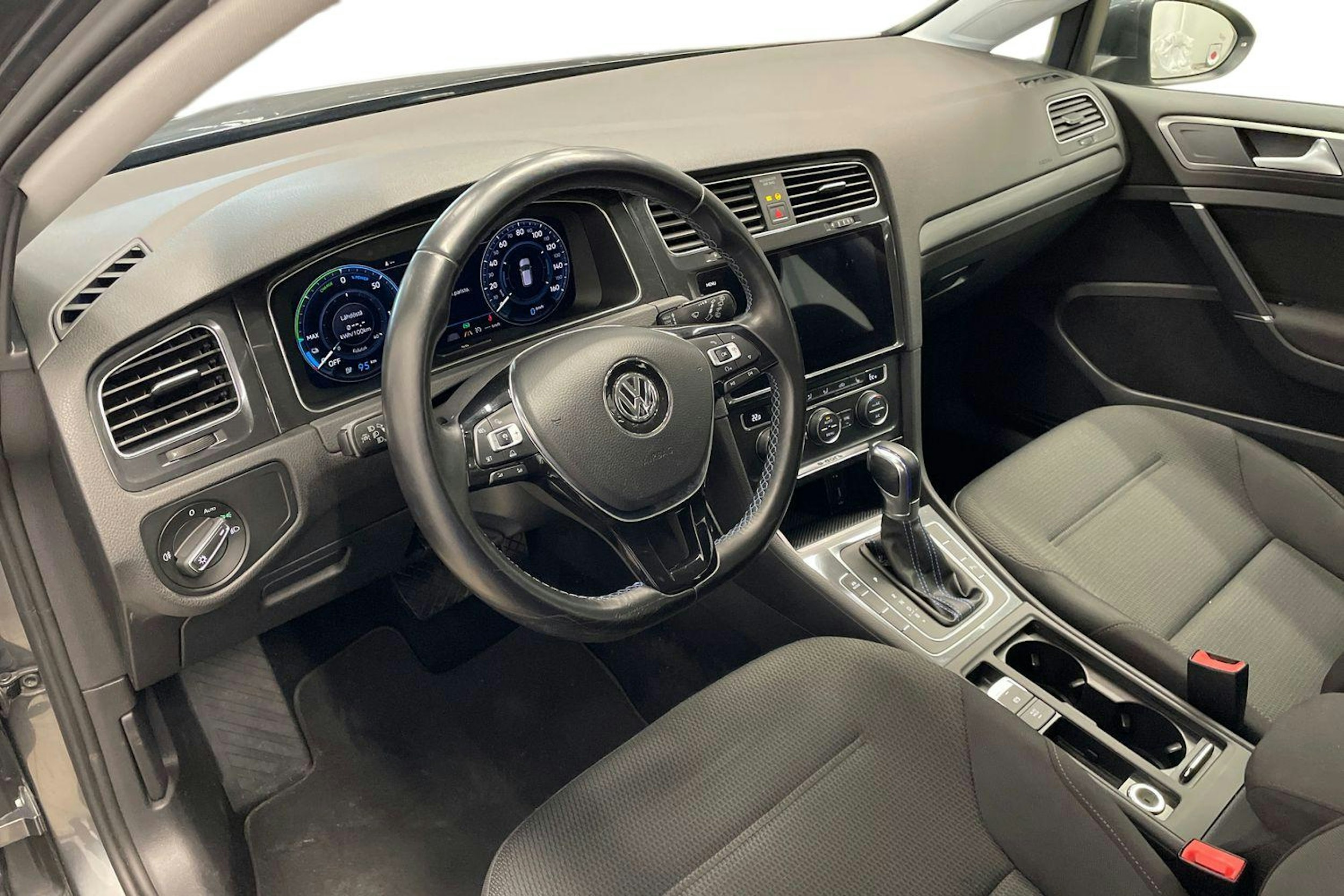 Harmaa Volkswagen GOLF 2018 kuva 6.