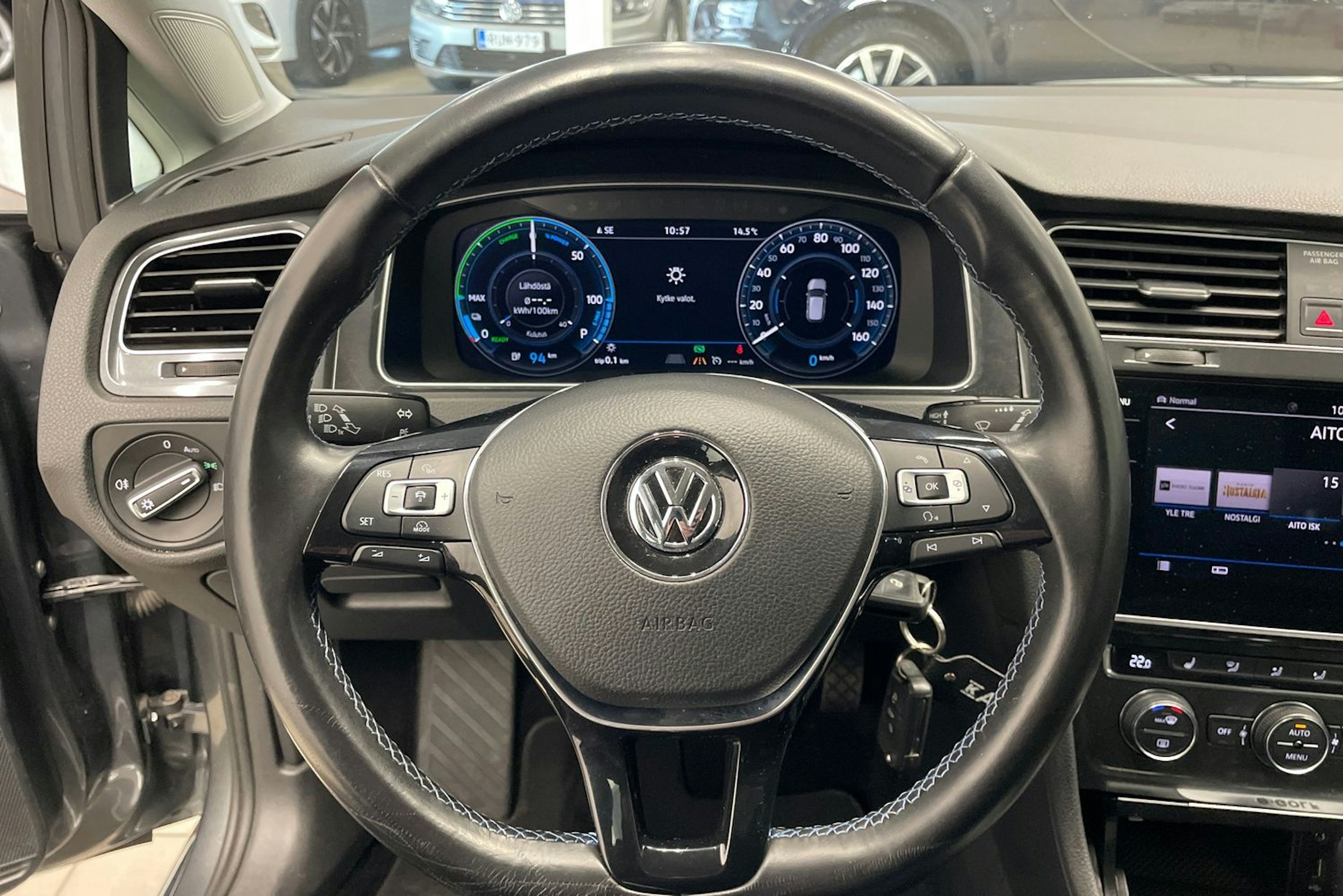 Harmaa Volkswagen GOLF 2018 kuva 11.