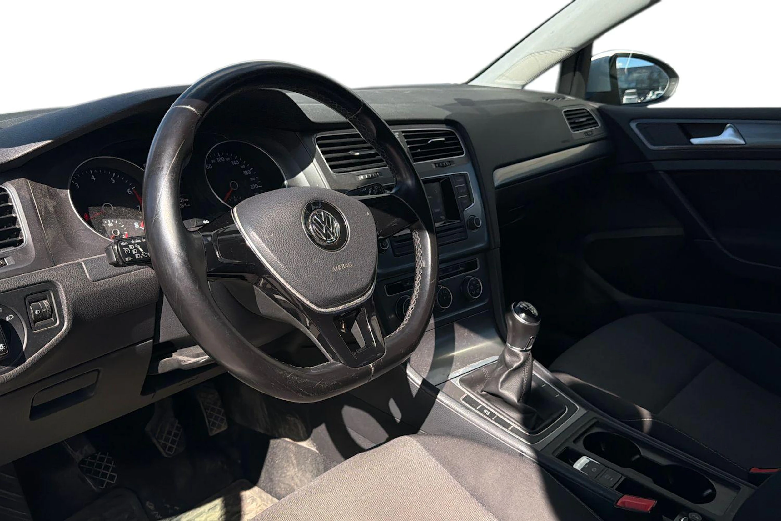 valkoinen Volkswagen Golf 2017 kuva 3.