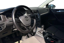 valkoinen Volkswagen Golf 2017 kuva 3.