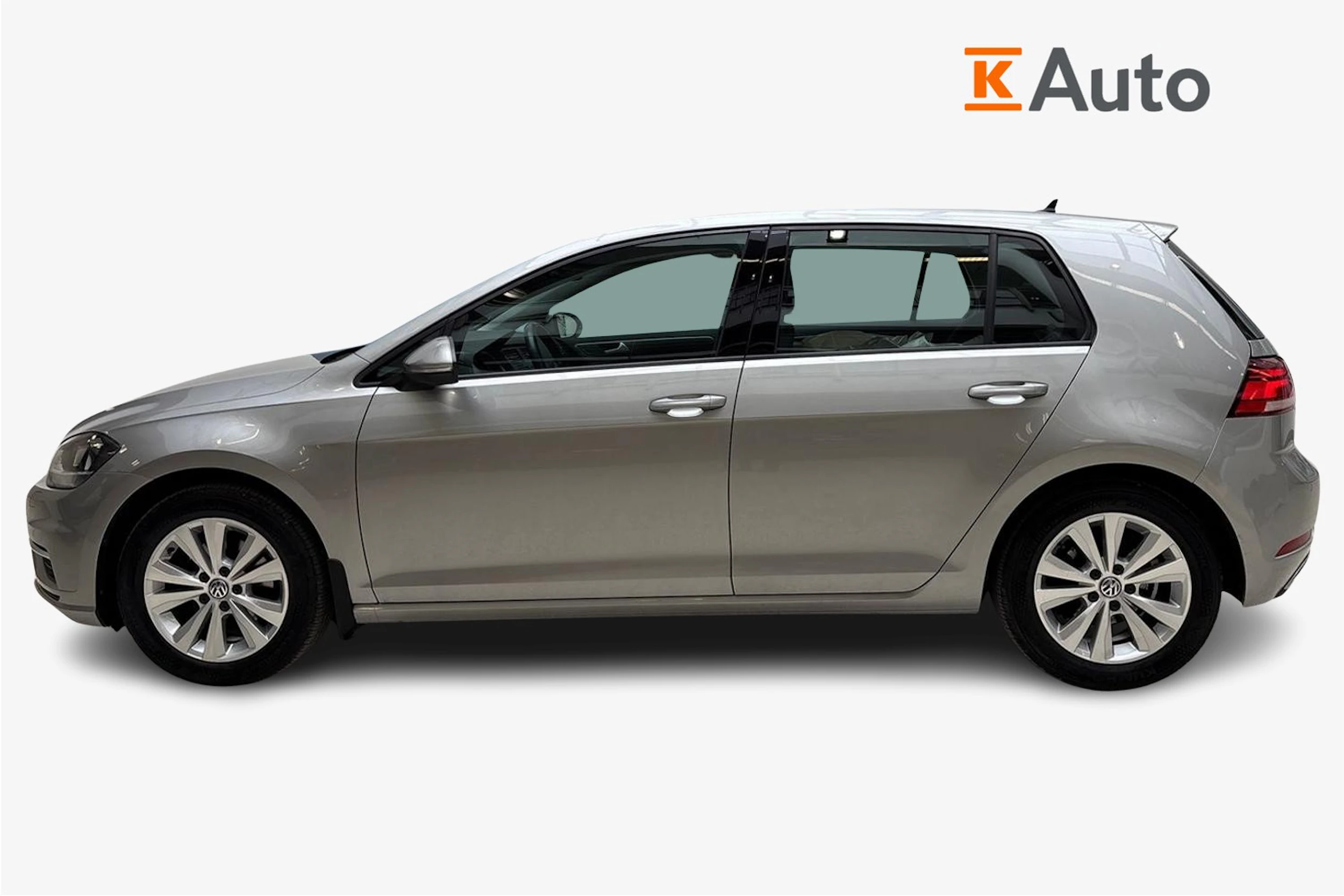 harmaa Volkswagen Golf 2018 kuva 7.