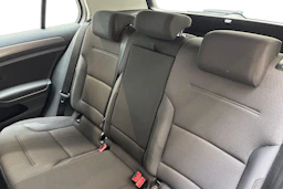 harmaa Volkswagen Golf 2018 kuva 11.