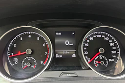 harmaa Volkswagen Golf 2018 kuva 21.