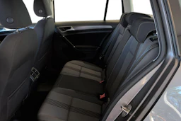 harmaa Volkswagen Golf 2017 kuva 8.