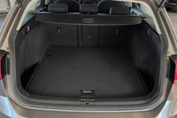 harmaa Volkswagen Golf 2017 kuva 11.