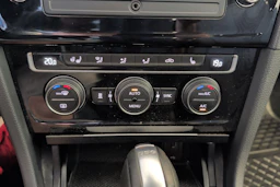 harmaa Volkswagen Golf 2017 kuva 17.