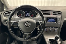 valkoinen Volkswagen Golf 2017 kuva 12.