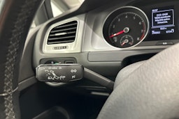 valkoinen Volkswagen Golf 2017 kuva 13.