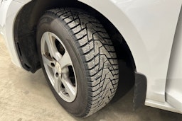 valkoinen Volkswagen Golf 2017 kuva 21.