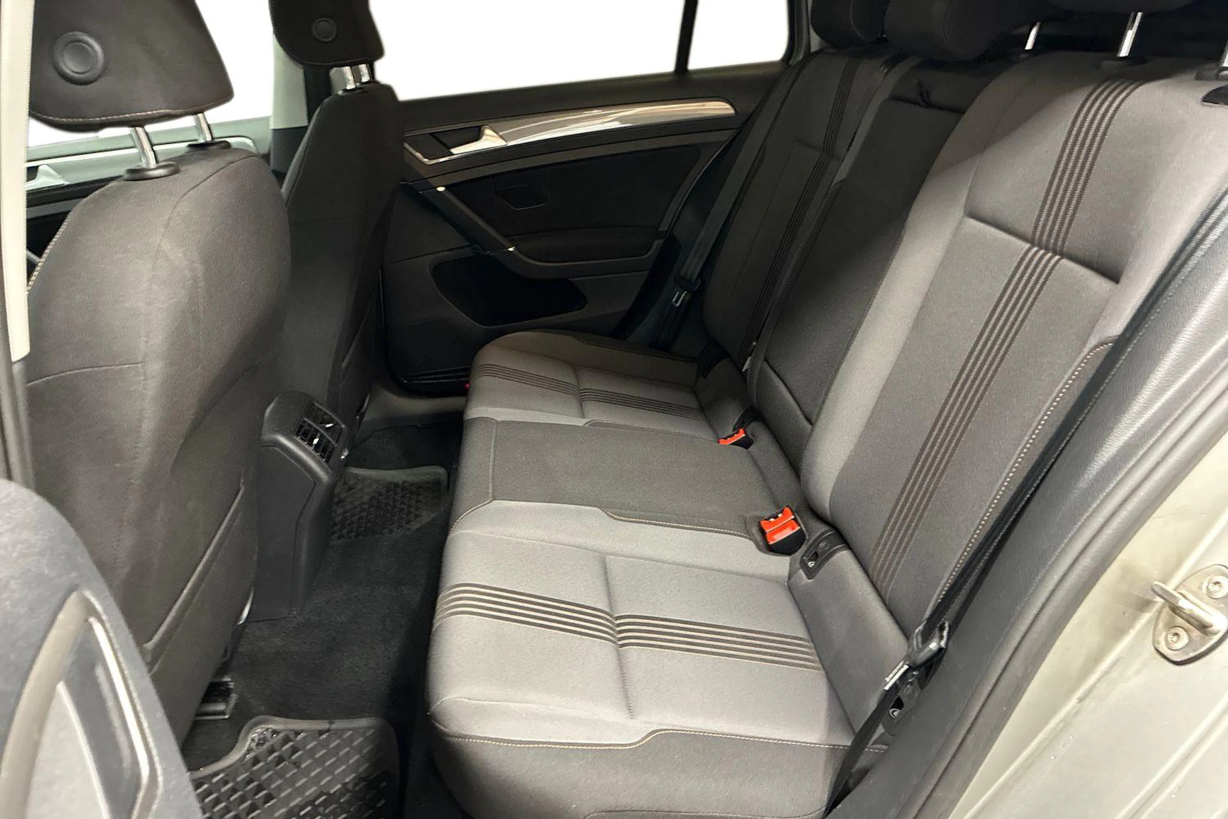 Harmaa Volkswagen GOLF 2017 kuva 8.
