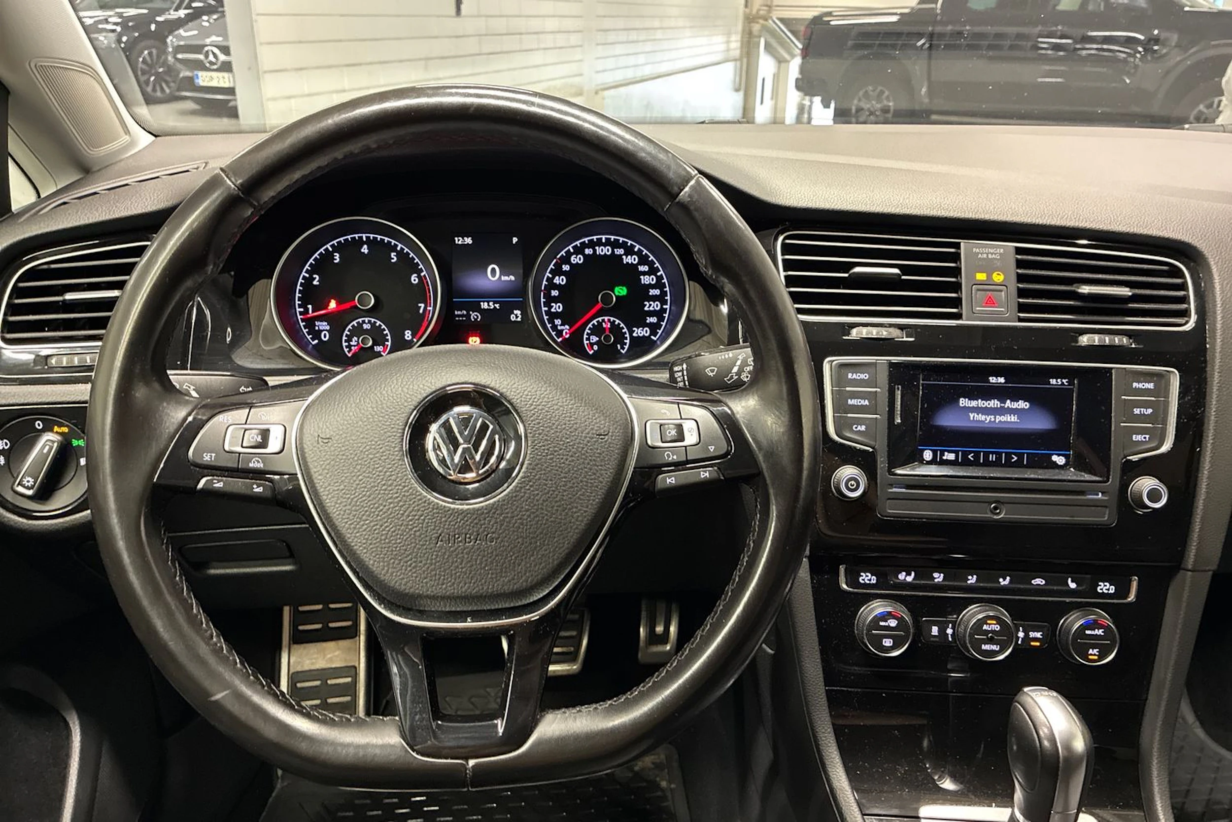 Harmaa Volkswagen GOLF 2017 kuva 11.