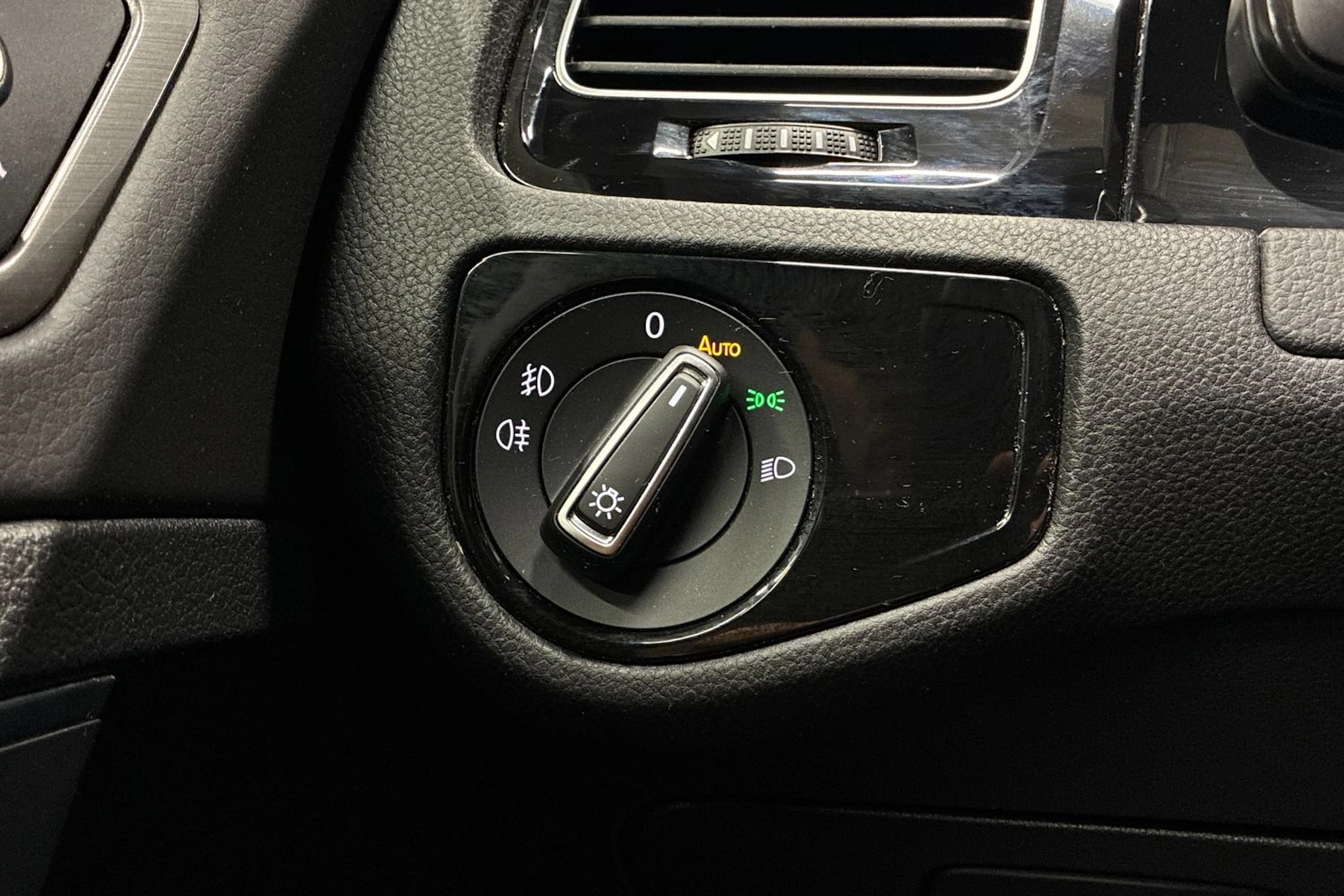 Harmaa Volkswagen GOLF 2017 kuva 15.